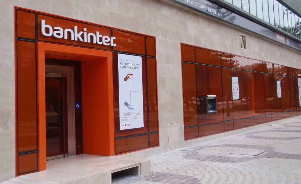 esquina Casa Municipios Cajeros sin comisión: ¿Cómo sacar dinero gratis si soy cliente de Bankinter?  | Blog Bankinter