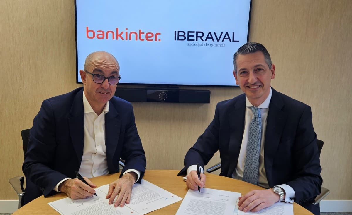 firma-acuerdo-Bankinter-Iberaval.jpg