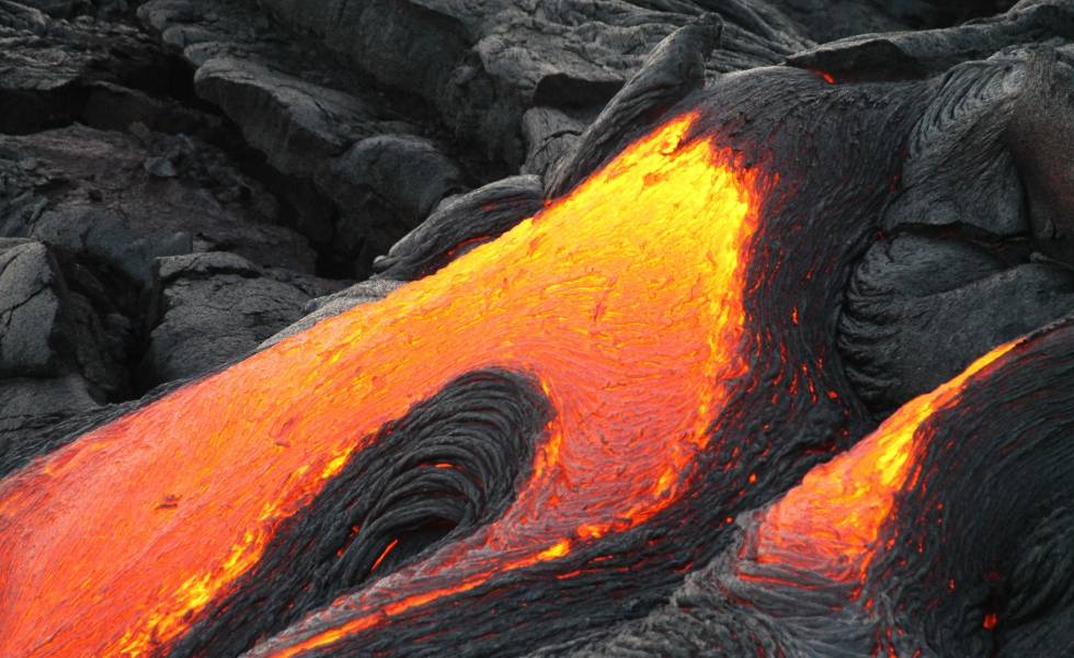 volcan-lava.jpg