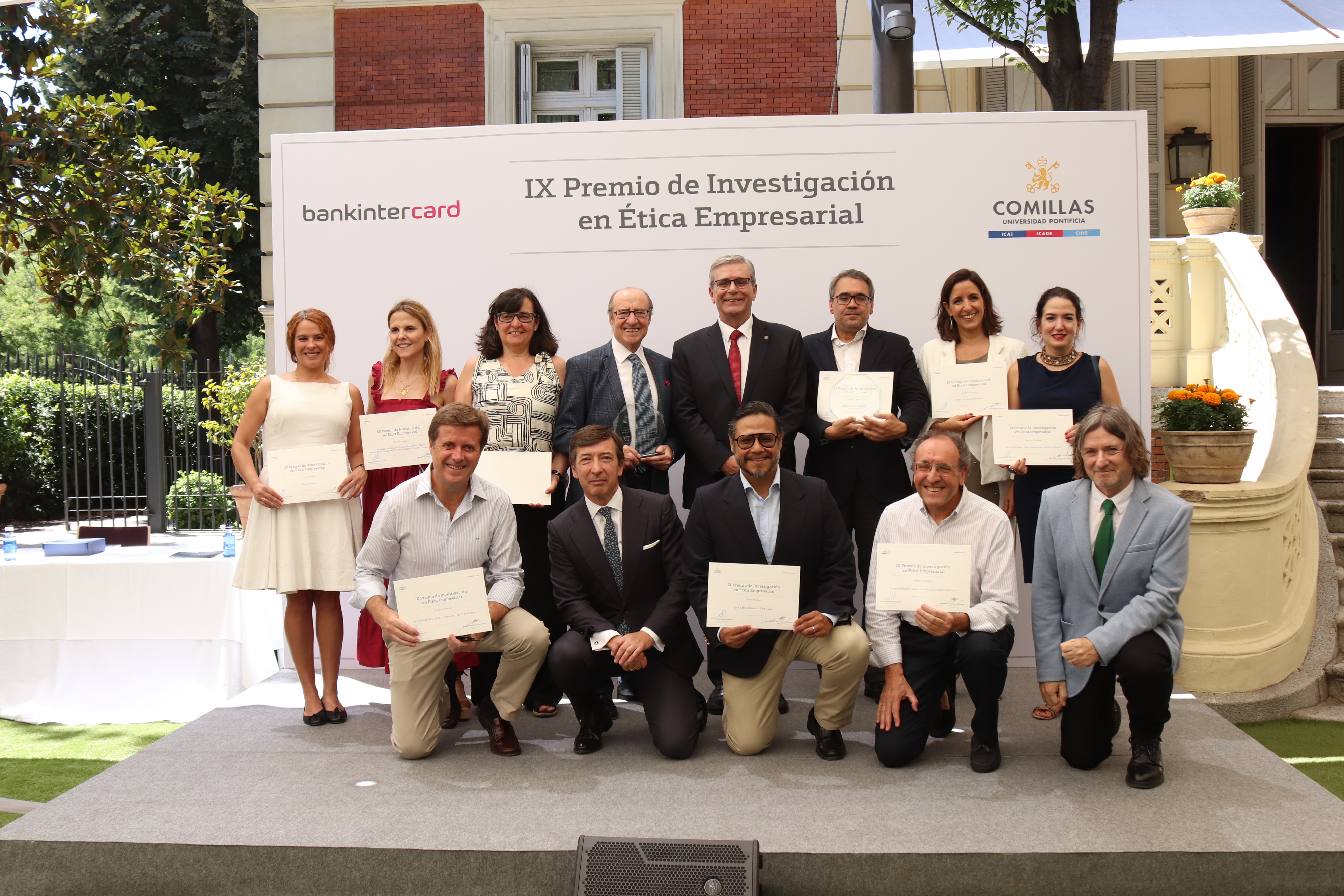 Foto Premio Ética Empresarial 2.JPG