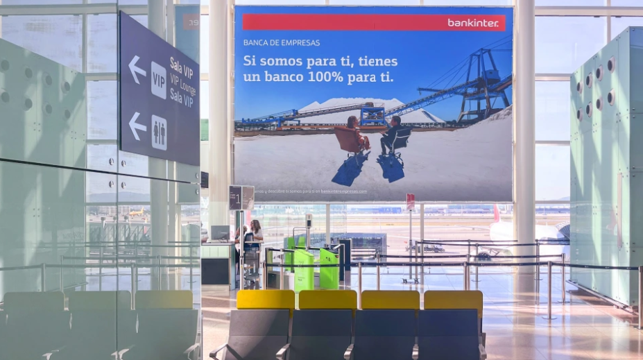 campaña-bankinter-aeropuerto (1).png