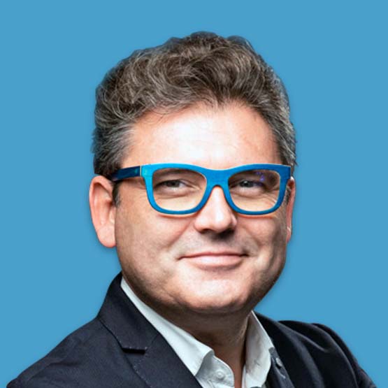Marc Vidal, Analista económico y divulgador tecnológico.